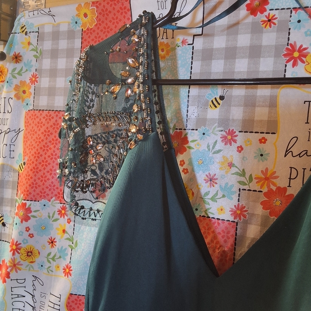 Xscape Teal Beaded SS V-Neck Formal Dress Sz 22 Plus Ruche Slimming Back Smocked - Picture 7 of 15